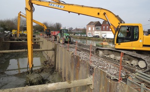 Le chantier autour du canal de Roubaix mis à sec sur 70 mètres.