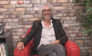 Louis Bertignac répond à nos questions WTF dans le studio de 20 Minutes