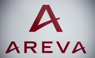 Areva a repoussé de "1 à 2 ans" les travaux d'un important projet de mine d'uranium en République centrafricaine, en raison de la chute des cours du minerai après l'accident de Fukushima, a-t-on appris mercredi auprès du groupe nucléaire français.