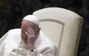 Le pape François toujours hospitalisé après une complication respiratoire