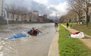Une péniche avait coulé dans la Vilaine lors des intempéries en février 2014.