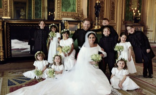 L'une des trois photos officielles diffusée après le mariage princier par le Palais de Kensington le 21 mai 2018.