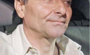 Cesare Battisti, 56ans, quitte la prison de Brasilia, hier.