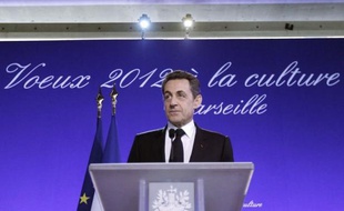 Nicolas Sarkozy a profité mardi de ses voeux au monde culturel pour se poser en défenseur des créateurs face à son futur rival dans la course à l'Elysée François Hollande, qu'il a accusé de capituler face aux pirates en prônant la suppression de "sa" loi Hadopi.
