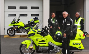 Ces motos médicalisées, baptisées Emergency City Bike, seront testées par les urgences de Lariboisières cet été.