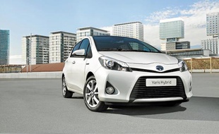 La Yaris Hybrid ne consomme que de 3,5 l/100 km et émet 79 g de CO2 par km.