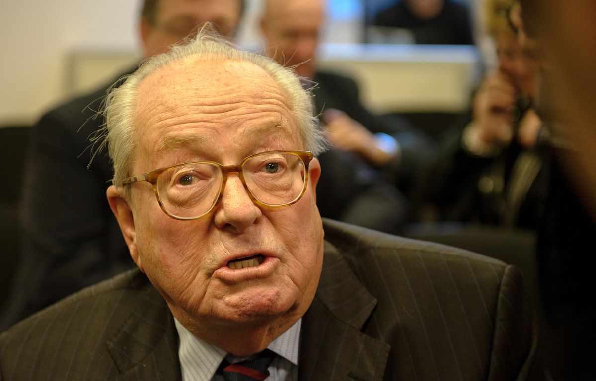 Jean-Marie Le Pen hospitalisé à la suite d'un malaise