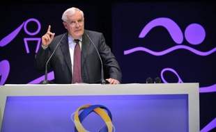 Michel Rollier, président de Michelin, s'est exprimé mardi en faveur de la Ligne à grande vitesse (LGV) qui mettrait Clermont-Ferrand à deux heures de Paris et à une heure vingt de Lyon, désenclavant la capitale auvergnate, siège de Michelin.