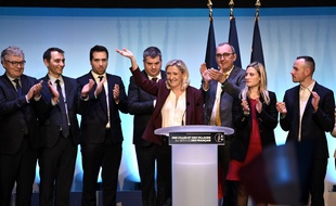Marine Le Pen à Paris, à la maison de la chimie pour la convention municipale du Rassemblement national le 12 janvier 2019.