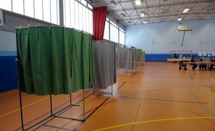 Illustration isoloir, bureau de vote.