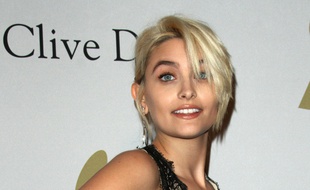 L'actrice Paris Jackson lors la soirée Clive Davis à Los Angeles