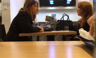 La journaliste du «Washington Post» Stephanie McCrummen face à la fausse informatrice Jaime Phillips.