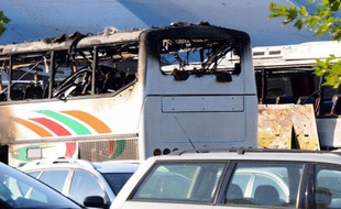 Bus cible d'un attentat à Bourgas, en Bulgarie, le 18 juillet 2012.