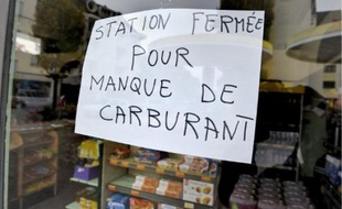 La station-service, rue Boecklin, à la Robertsau, était fermée hier à la mi-journée.