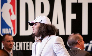 Le Français Joakim Noah drafté par les Chicago Bulls, en 2007, à New-York.