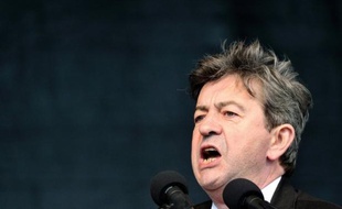 Le président du Parti de gauche (PG), Jean-Luc Mélenchon, a jugé vendredi que l'augmentation prévue du Smic, qualifiée par le Premier ministre Jean-Marc Ayrault, de "juste et raisonnée" était toujours "bonne à prendre".