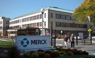 La société belge de biotechnologies Ablynx a annoncé lundi la signature d'un contrat de collaboration avec une filiale du laboratoire américain Merck dans la recherche sur le cancer.