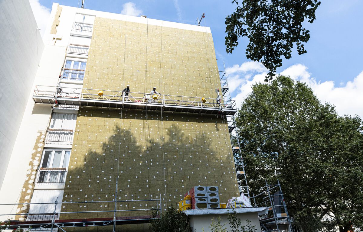 Une Caméra De Surveillance Sur Le Mur à L'intérieur Du Bâtiment Pour  Regarder En Bas Des événements Importants