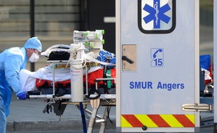 Un malade du Covid-19 transféré au CHU d'Angers.