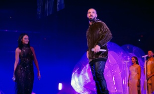 Les chanteurs Rihanna et Drake lors du Anti World Tour à Miami le 15 mars 2016