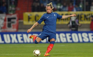 Le défenseur de l'équipe de France, Philippe Mexès lors d'un match contre le Luxembourg en qualifications de l'Euro 2012, le 25 mars 2011, à Luxembourg.
