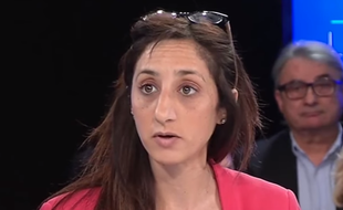 Anissa Khedher lors de son intervention ratée sur le plateau de Télé Lyon Métropole.