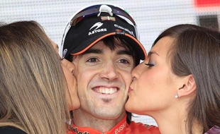 L'Espagnol Jon Izagirre, de l'équipe basque Euskaltel, a remporté en solitaire la 16e étape du Tour d'Italie cycliste, mardi, à Falzes (nord).
