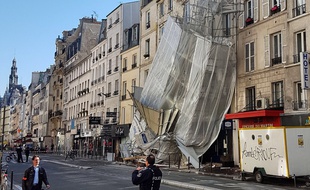 Un échafaudage s'est affaissé à Paris
