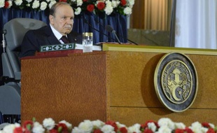 Le président algérien Bouteflika prête serment à Alger, le 28 avril 2014