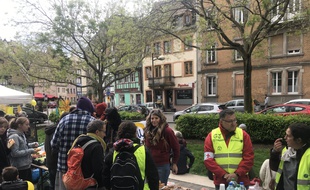 La kermesse des « gilets jaunes » de Strasbourg, place de Zurich.