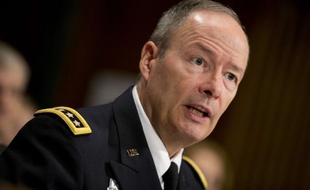Le directeur de la NSA (l'agence américaine d'espionnage), le général Keith Alexander.