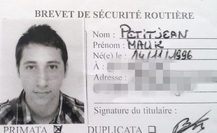Une photo d'Abdel Malik Petitjean, 19 ans. L'un des terroristes de l'attaque d'une église près de Rouen, le 26 juillet 2016