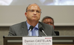 Lille, le 12 mai 2014. Seance de nomination des vices-presidents a Lille Metropole Communaute Urbaine (LMCU). Ici le president Damien Castelain.