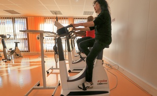 Strasbourg le 13 janvier 2015. Dispositif "Sport sante sur ordonnance". Sceance sur des ergocyles au centre de prevention "Bien Vieillir" Alsace.
