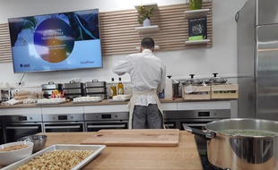 La cuisine pédagogique de l'école GoodPlanet