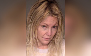 Photo de l'actrice Heather Locklear fournie par le bureau du shérif du comté de Ventura après son arrestation, le 25 février 2018.