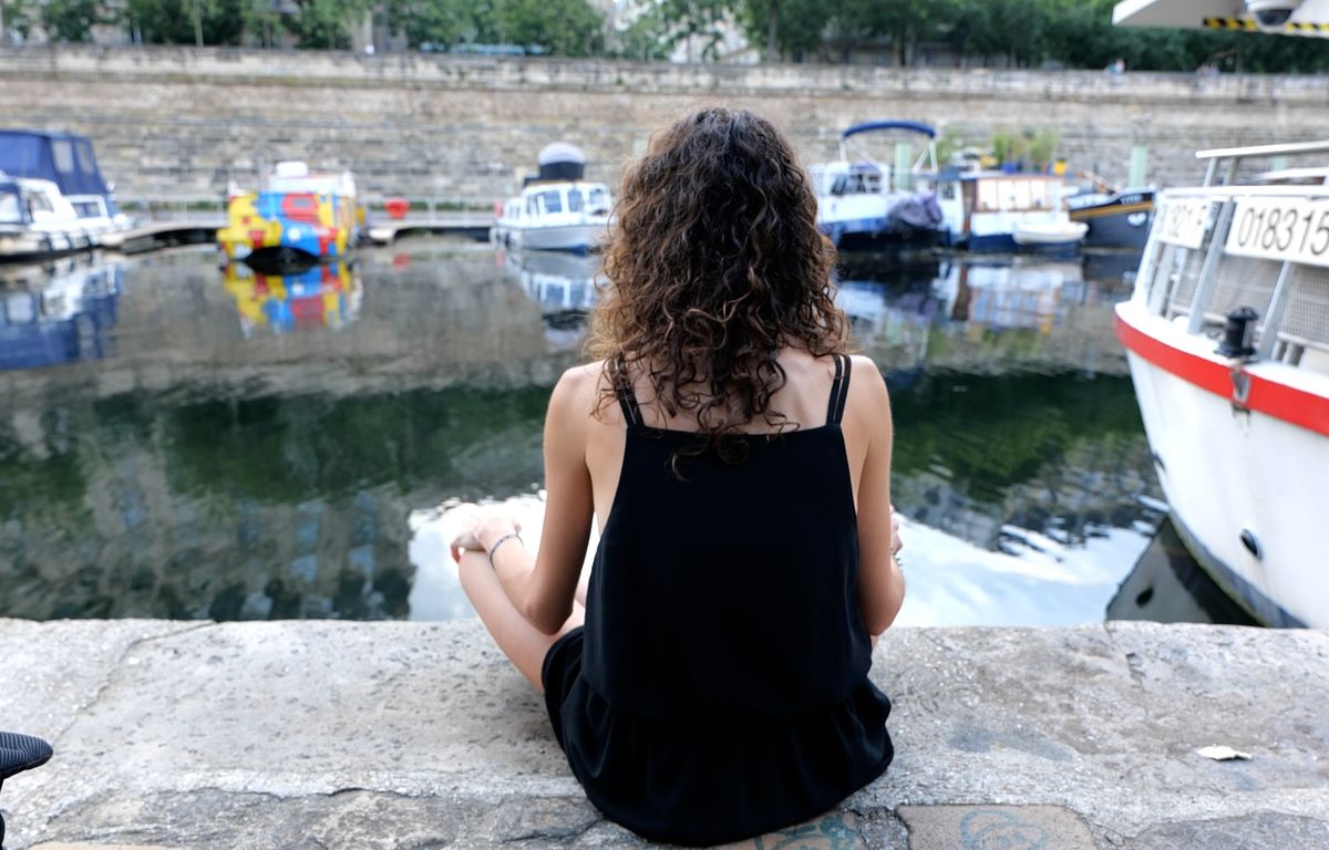 « Il m???a demandé de me mettre nue », raconte Iris, maltraitée et humiliée par un médecin...