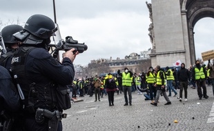 Manifestation des gilets jaunes à Paris lors de l'acte 9 des «gilets jaunes».