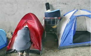 Selon la mairie, 400 personnes se retrouveraient tous les soirs sans solution de logement.