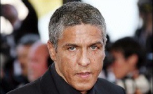 L'acteur Samy Naceri a été condamné jeudi à six mois d'emprisonnement ferme et 8.000 euros d'amende par le tribunal correctionnel de Nanterre pour outrages et injures racistes envers des policiers.