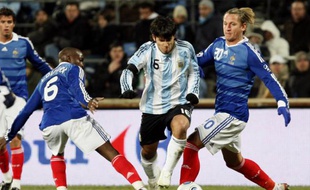 Philippe mexès, lors du match amical contre l'Argentine, le 11 février 2009.