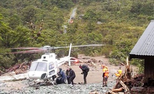 Les secours à la rescousse de randonneurs bloqués sur l'Ile du Sud, en Nouvelle-Zelande, le 5 février 2020.
