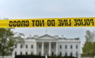 Les autorités américaines ont annoncé mercredi avoir intercepté une lettre contenant apparemment de la ricine et adressée à Barack Obama, au lendemain de l'identification d'un envoi similaire à un élu, sans établir dans l'immédiat de lien avec l'attentat de Boston.
