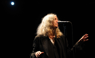 Patti Smith à Prague pour fêter les 40 ans de son album