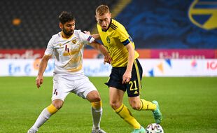 Le Suédois Dejan Kulusevski face à l'Arménie en match de préparation à l'Euro, le 5 juin 2021 à Solna.