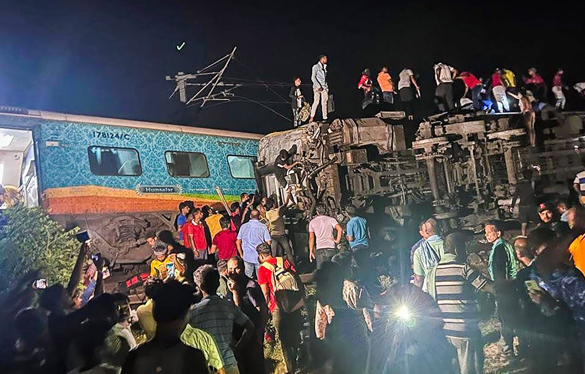 Au moins 207 morts et 900 blessés dans une catastrophe ferroviaire en Inde