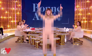 Daphné Bürki sur le plateau de la spéciale «tout nu» de son émission «je t'aime, etc.» diffusée sur France 2 le 6 janvier 2019.