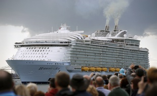 L'Harmony of the seas, le plus gros paquebot du monde, construit à Saint-Nazaire.
