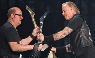 Le rockeur James Hetfield de Metallica en concert à Moscou en Russie
