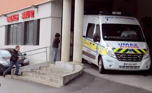 Quelque 70.000 personnes sont hospitalisées chaque année pour des tentatives de suicide (TS), en majorité des femmes.